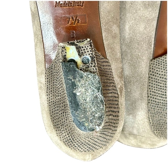 Bruno Magli Taupe Suede & Leather Cap Toe Pumps – Size 7.5B – Made in Italy - Picture 7 of 8